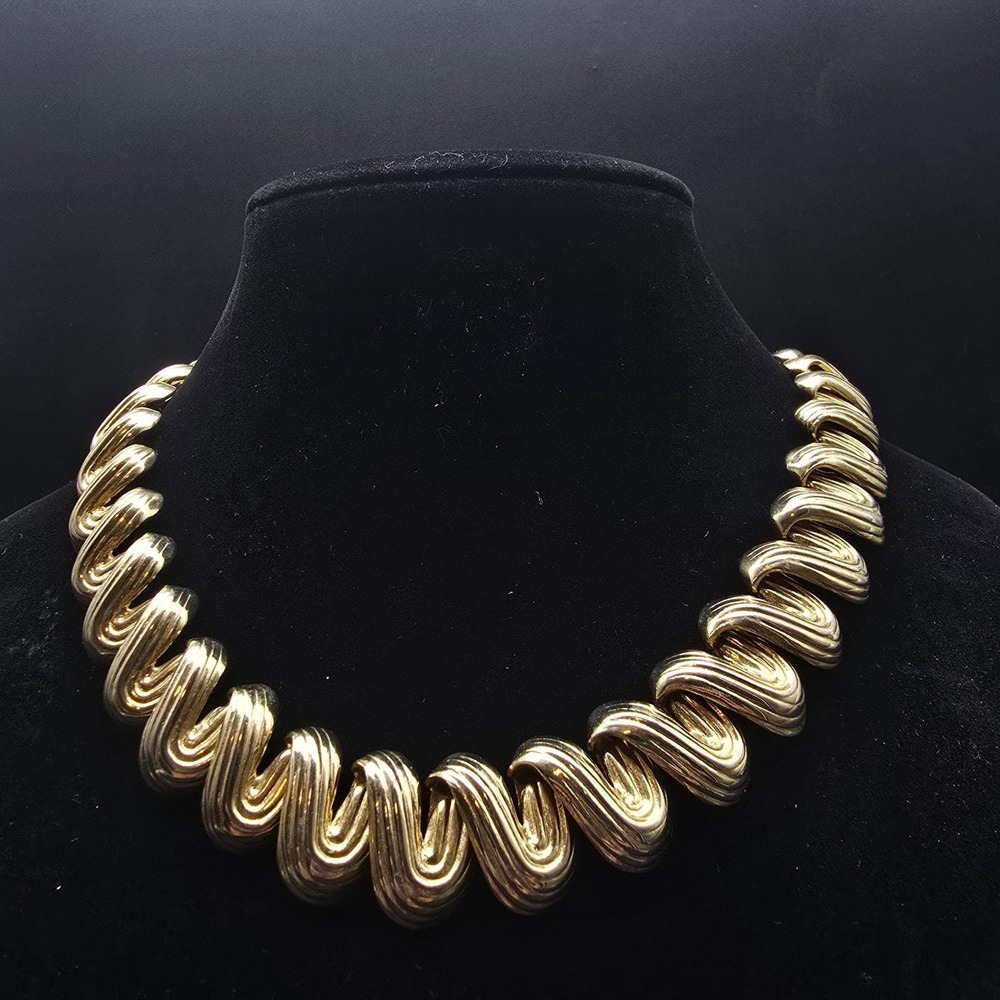 Vintage Gold Tone Chunky Necklace Wavy Ribbon Costume Jewelry